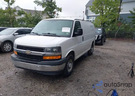 2017 Chevrolet Express 2500 Work Van from USA, damaged, VIN 1GCWGAFF8H1184147